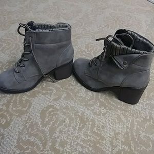 Suede boots